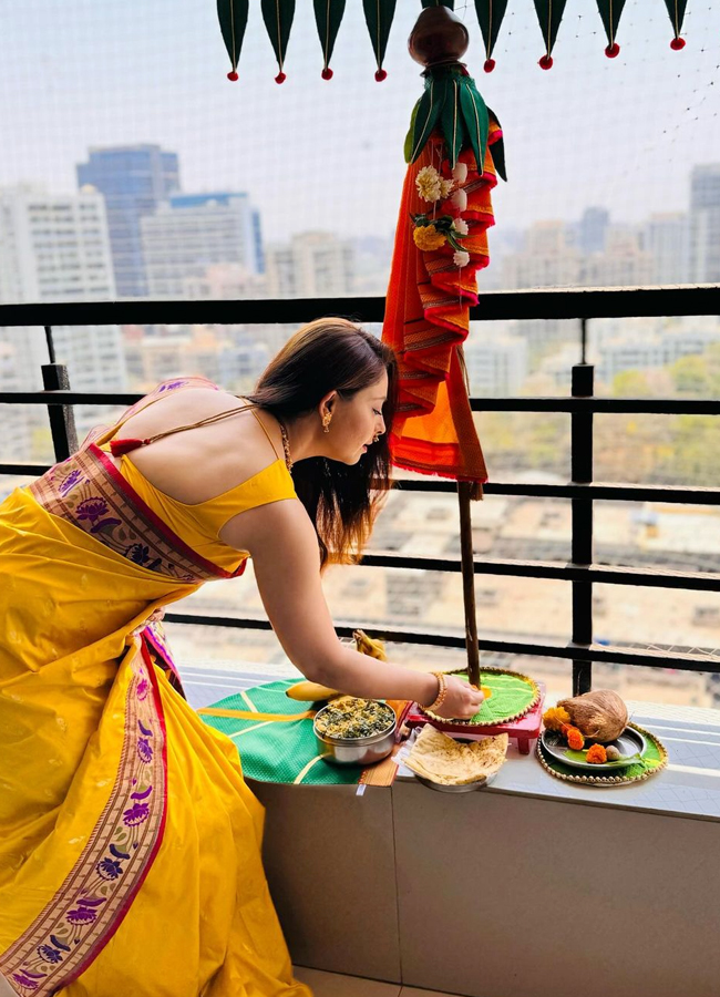15.Sonalee-Kulkarni-Gudi-Padwa-2024.jpg 16