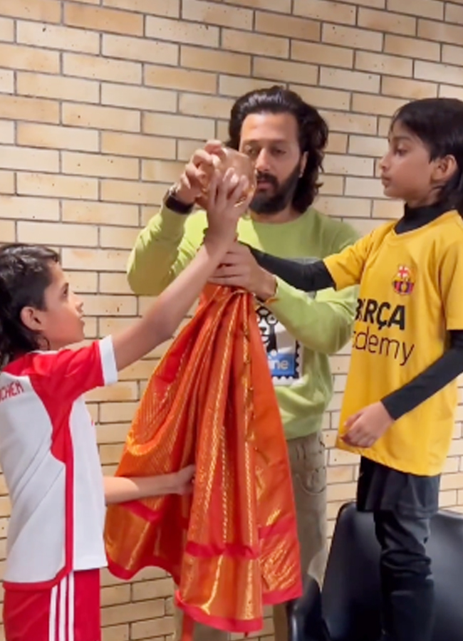 9.Riteish-Deshmukh-Gudi-Padwa-2024.jpg 10