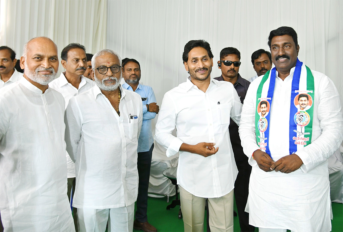 AP_20Opposition_20Party_20Leaders_20Joined_20In_20YSRCP-1.jpg 1