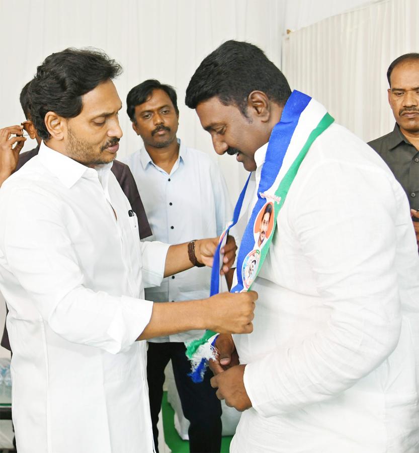 AP_20Opposition_20Party_20Leaders_20Joined_20In_20YSRCP-3.jpg 3