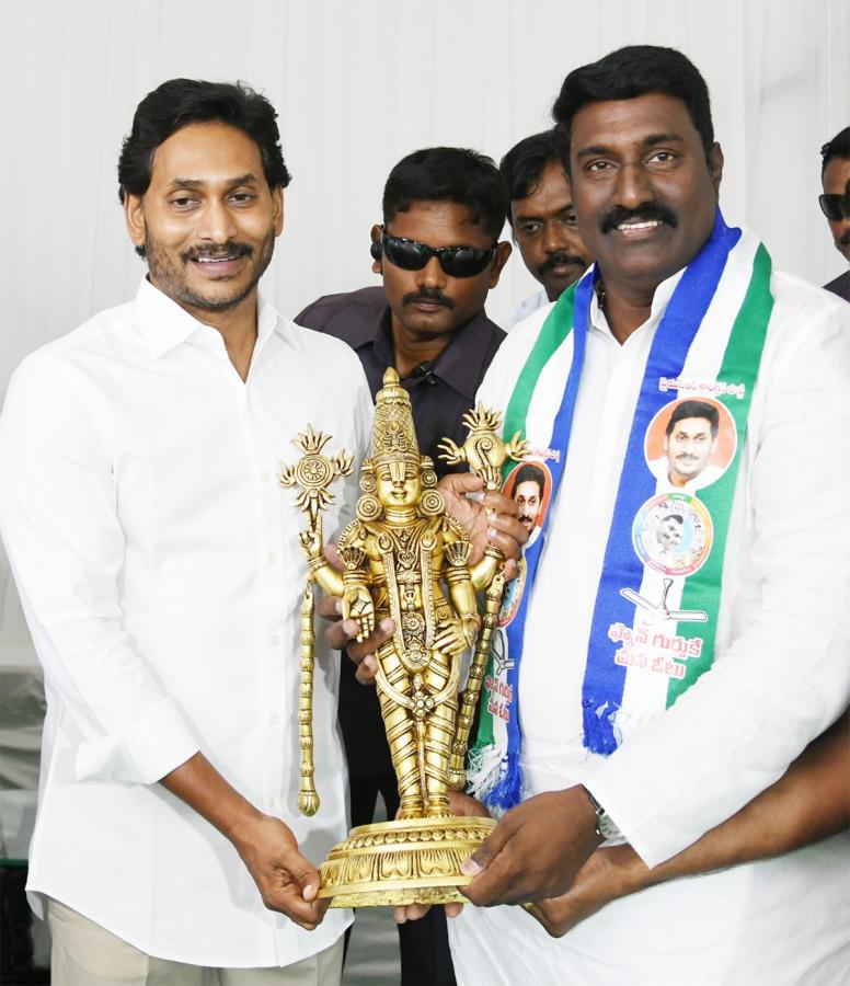 AP_20Opposition_20Party_20Leaders_20Joined_20In_20YSRCP-4.jpg 4