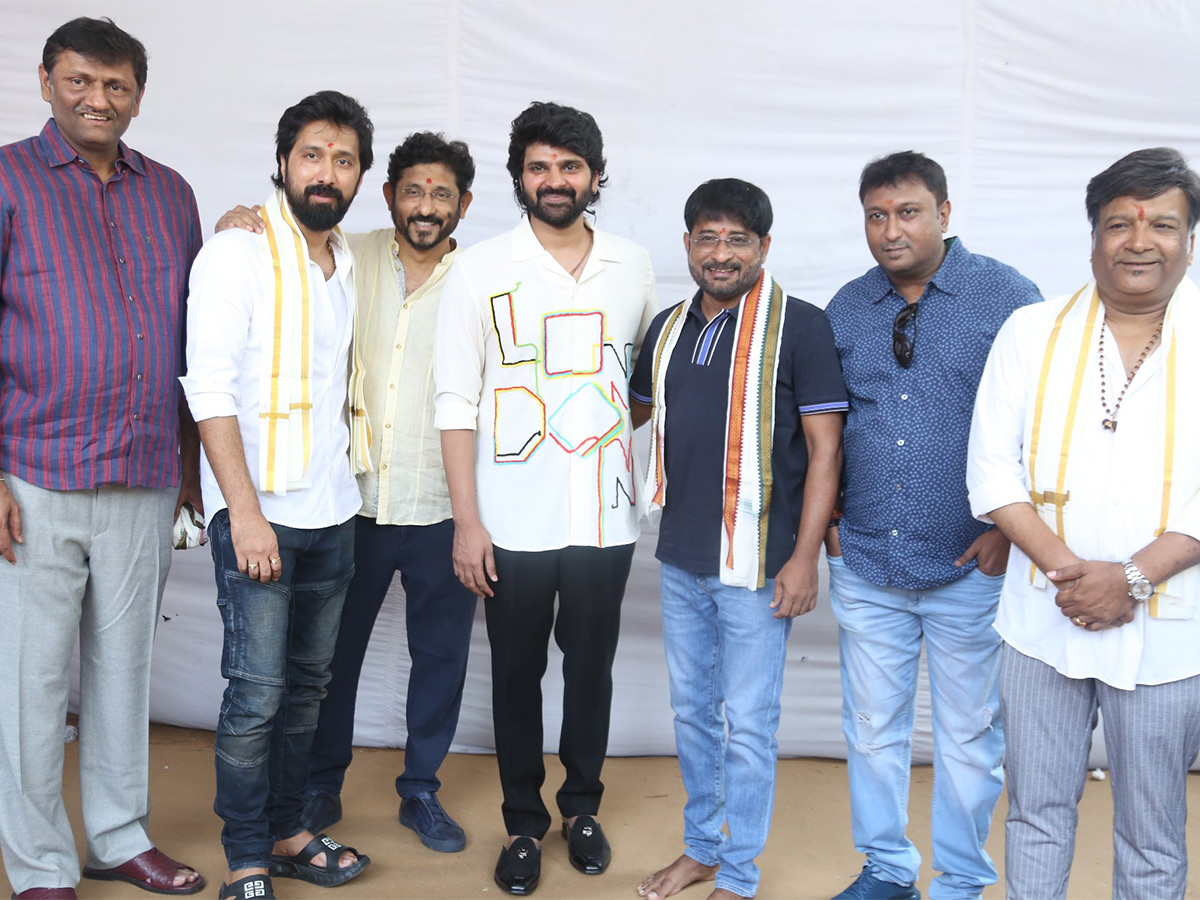 Hero_20Sree_20Vishnu_20New_20Movie_20Opening_20Photos-6.jpg 6