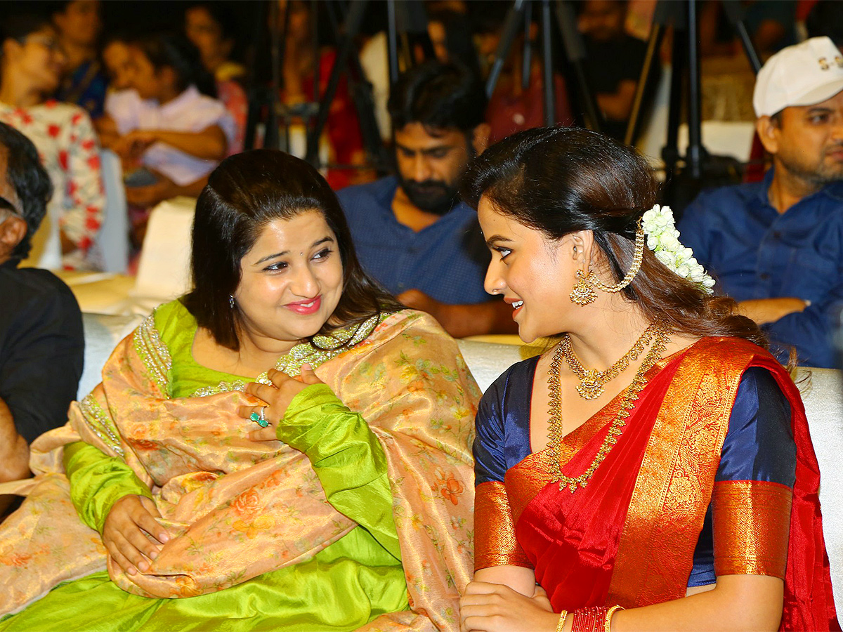 Love_20Me_20Movie_20Audio_20Function_20photos-23.jpg 22