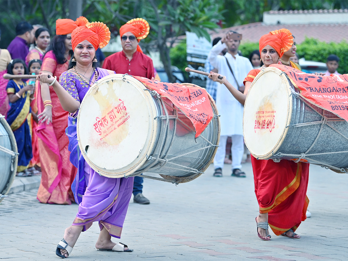 Marathi_20women_20celebrating_20Gudi_20Padwa_20celebrating_20photos-1.jpg 1