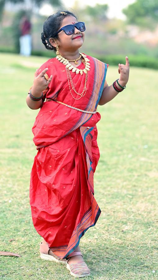 Marathi_20women_20celebrating_20Gudi_20Padwa_20celebrating_20photos-14.jpg 14