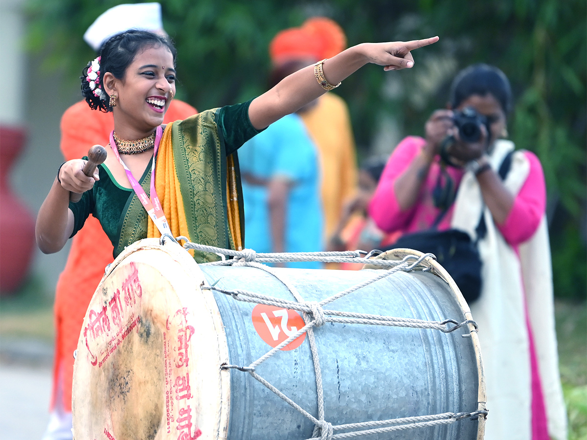 Marathi_20women_20celebrating_20Gudi_20Padwa_20celebrating_20photos-3.jpg 3