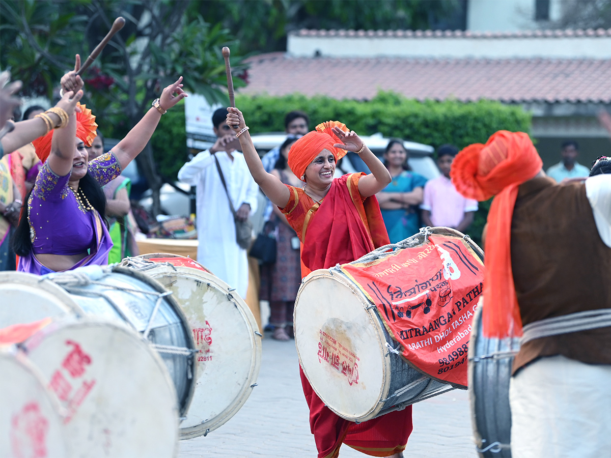 Marathi_20women_20celebrating_20Gudi_20Padwa_20celebrating_20photos-4.jpg 4