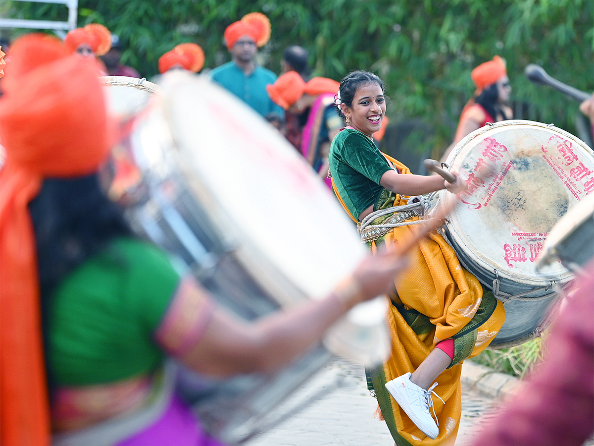 Marathi_20women_20celebrating_20Gudi_20Padwa_20celebrating_20photos-9.jpg 9