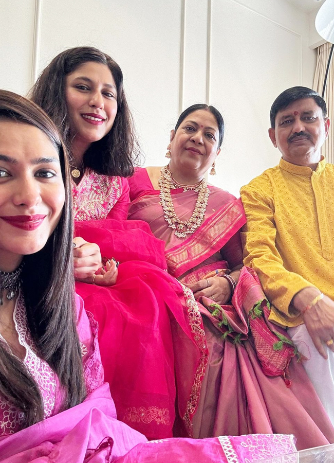 Mrunal-Takur-Gudi-Padwa-2024-6.jpg 7