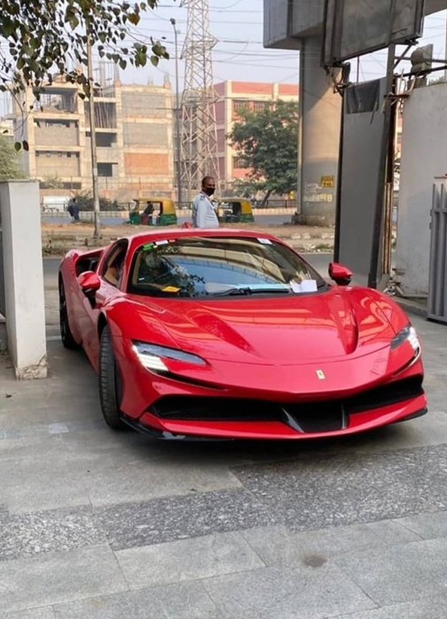 Nita-Ambani-Car-Collection-Ferrari-SF90-Stradale-8.jpg 9