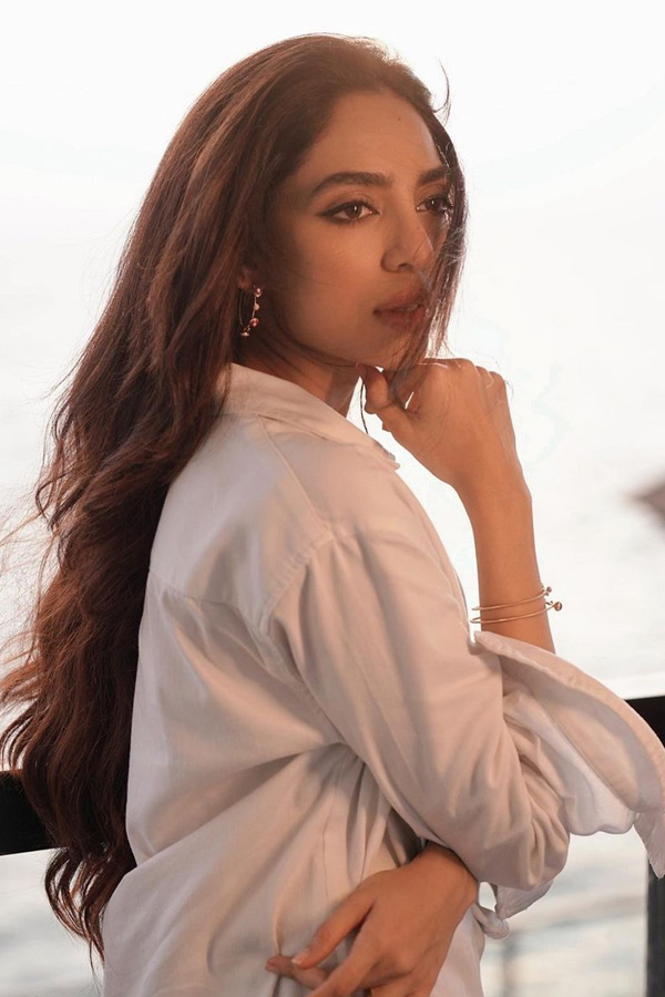 Sobhita_20Dhulipala_20on_20playing_20a_20call_20girl_20in_20Monkey_20Man_20Photos_20_286_29.jpg 7