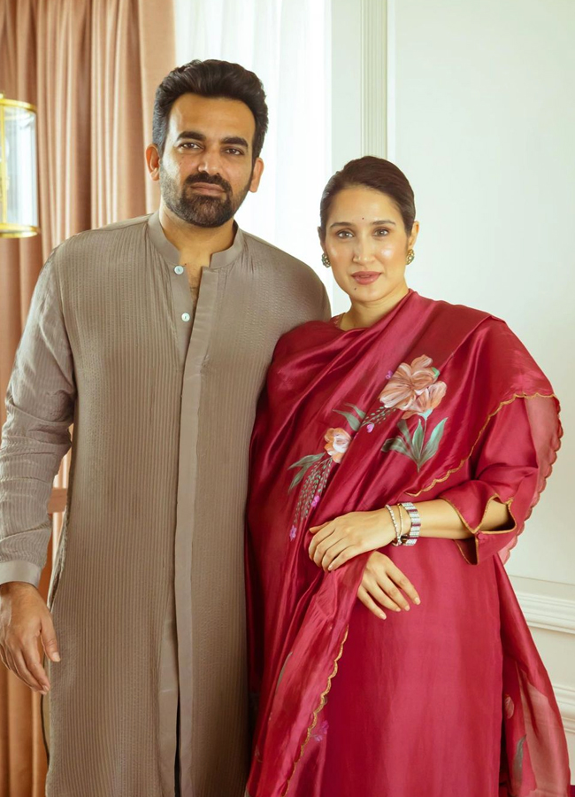 Zaheer-Khan-Gudi-Padwa-2024-7.jpg 9
