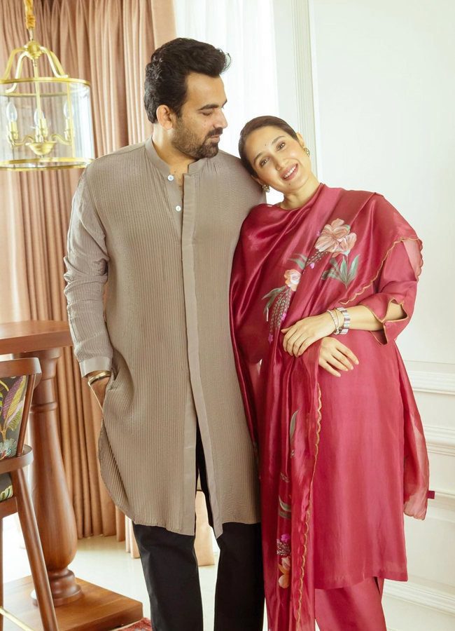 Zaheer-Khan-Gudi-Padwa-2024-8.jpg 10