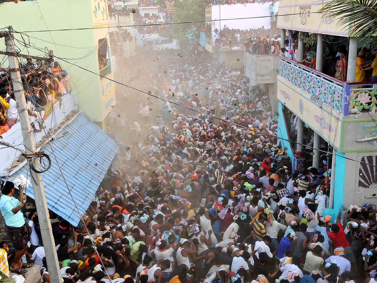 Pidakala_20Samaram_20Festival_20In_20Kairuppala_20Photo_20Gallery-11.jpg 10