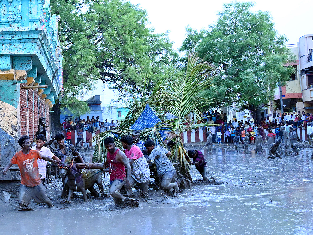 Pidakala_20Samaram_20Festival_20In_20Kairuppala_20Photo_20Gallery-26.jpg 24