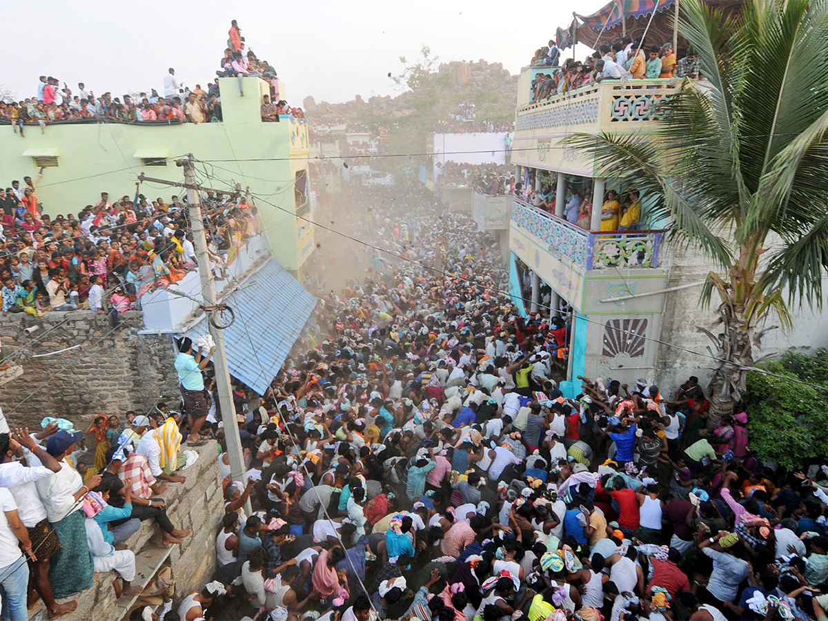 Pidakala_20Samaram_20Festival_20In_20Kairuppala_20Photo_20Gallery-7.jpg 7