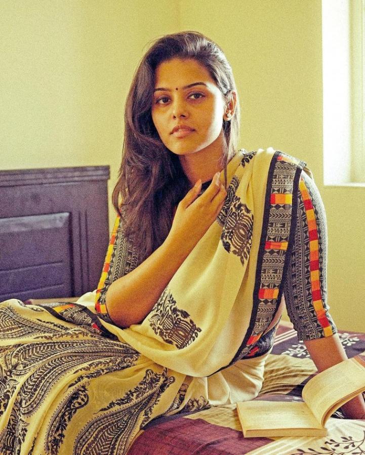 SwathishtaKrishnan-03.jpg 4