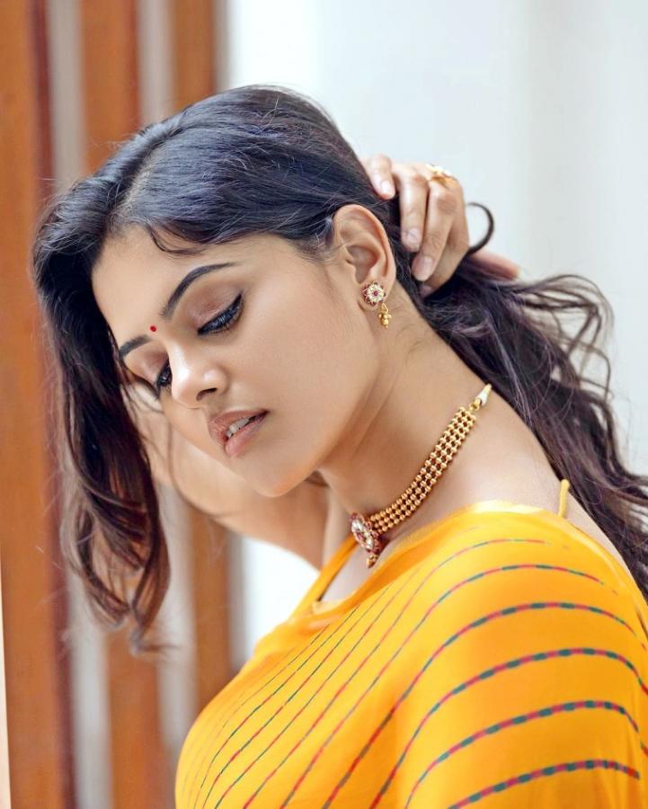 SwathishtaKrishnan-14.jpg 14