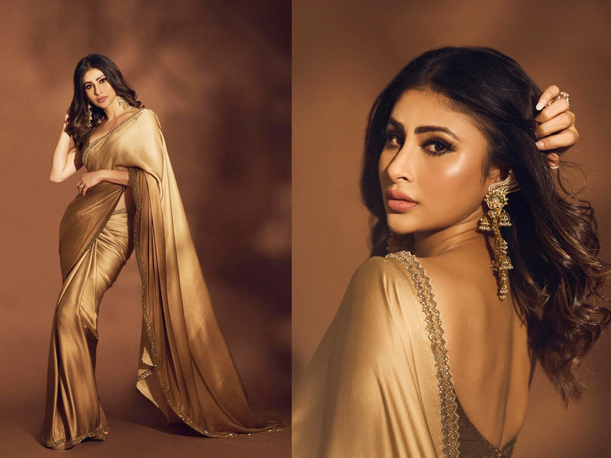 Mouni-Roy-Fashion.jpg 1
