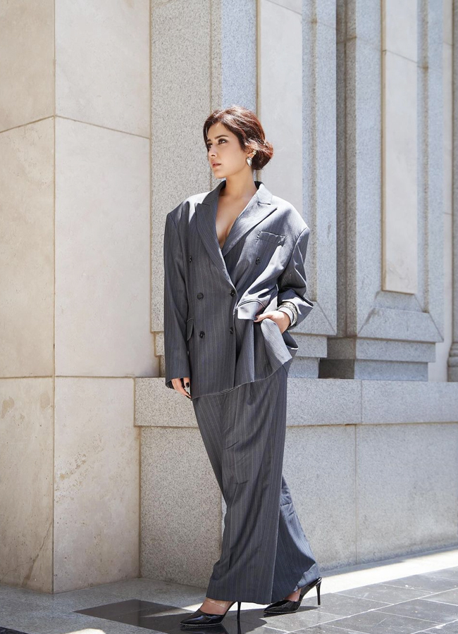 Rashi-Khanna-1.jpg 2