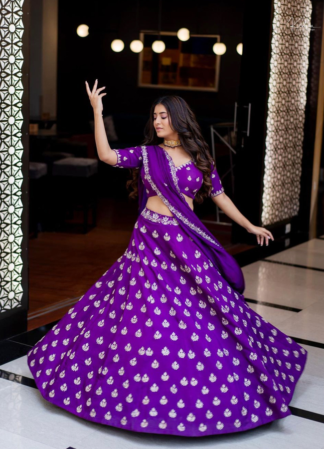 Rashi-Singh-1.jpg 2