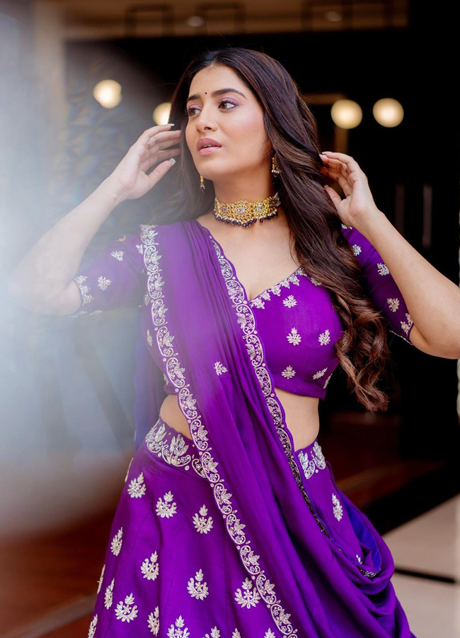 Rashi-Singh-2.jpg 3