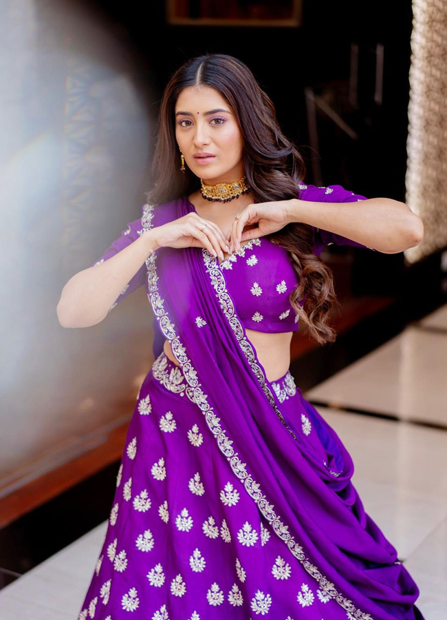 Rashi-Singh-3.jpg 4
