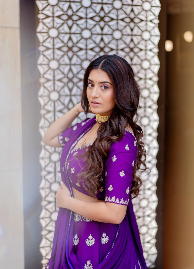 Rashi-Singh-9.jpg 10