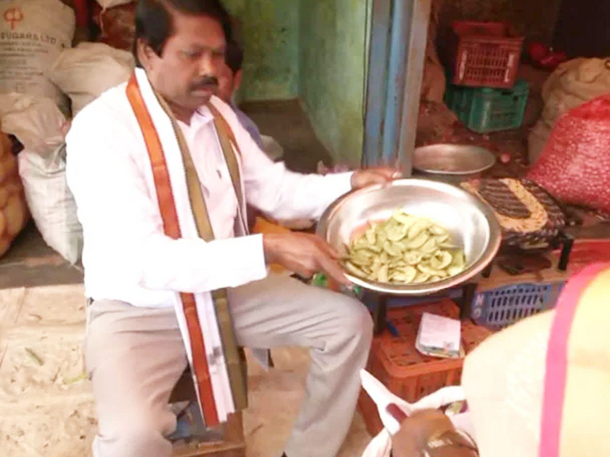 S.Damodaran.jpg 10