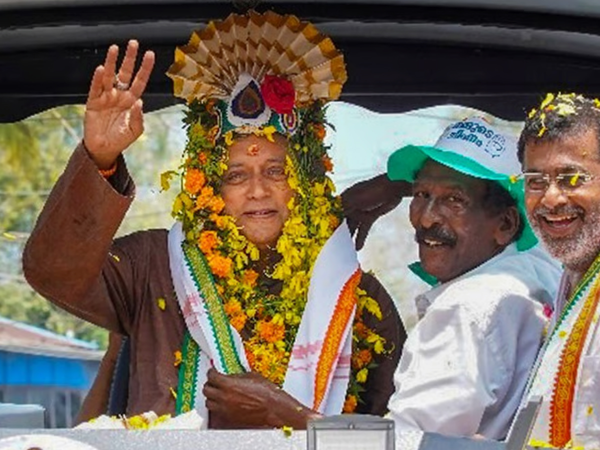 Shashi-Tharoor.jpg 11