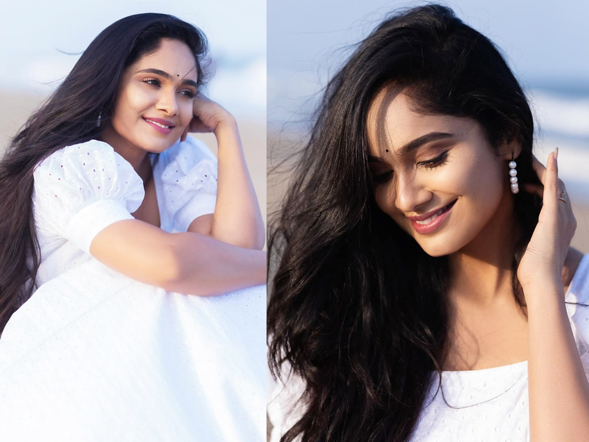 Tejaswi-Gowda-Beach.jpg 1