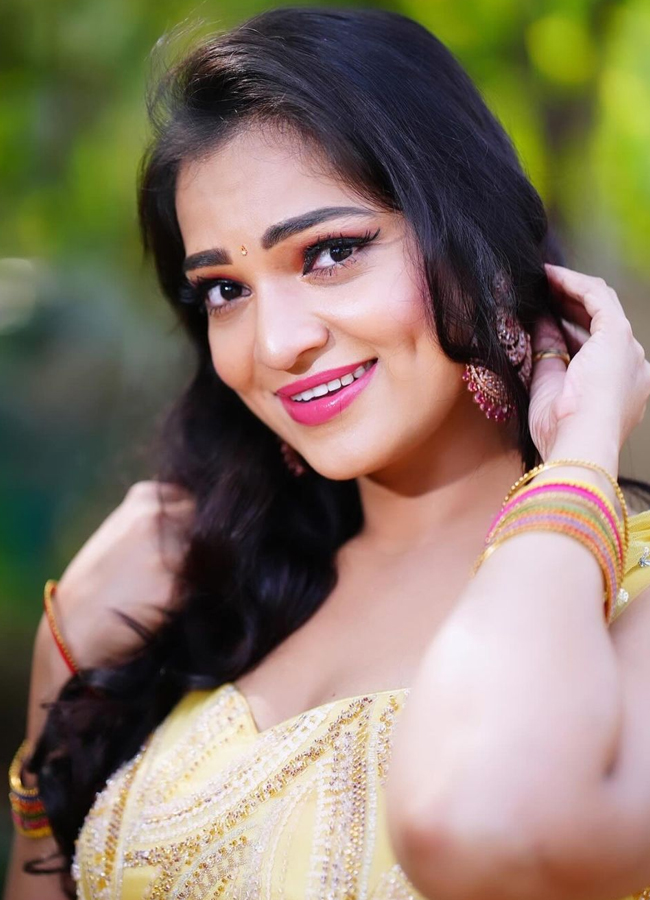 Ashwini-Sri-10.jpg 11
