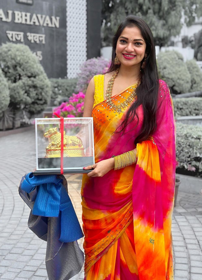 Ashwini-Sri-2.jpg 3