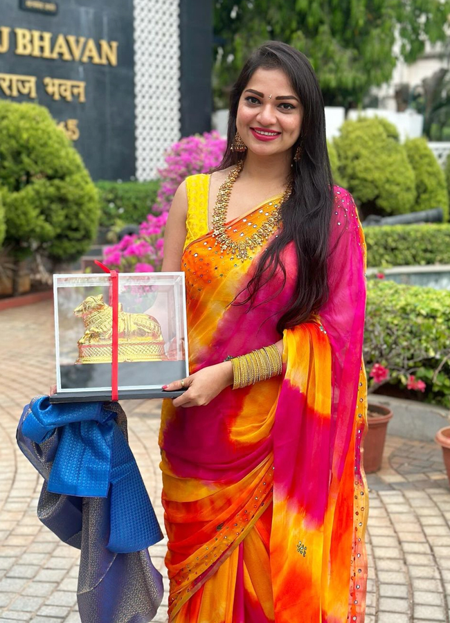 Ashwini-Sri-3.jpg 4