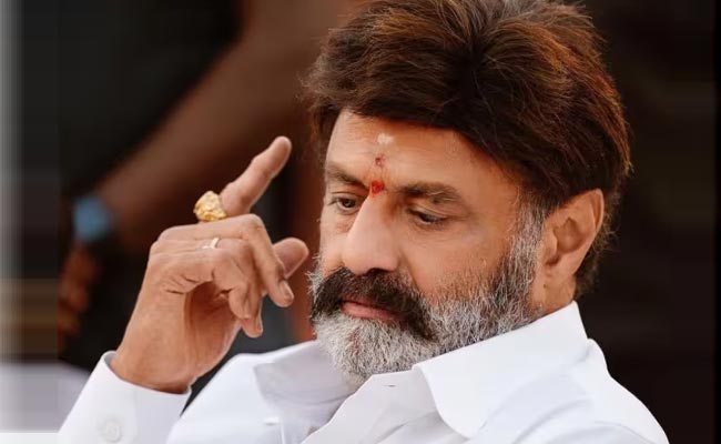 Balayya_Bus_Yatra.jpg