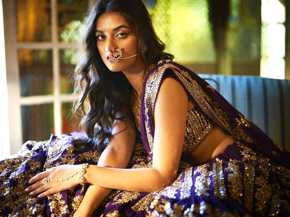 Bhagyashri-Borse-15.jpg 15