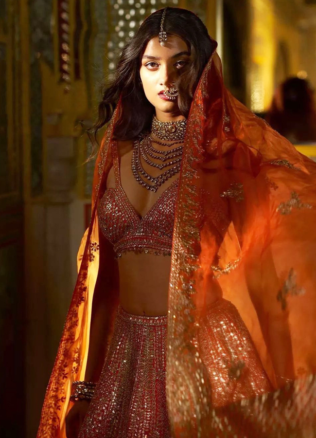 Bhagyashri-Borse-16.jpg 16
