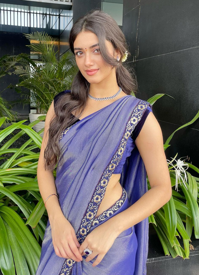 Bhagyashri-Borse-5.jpg 5