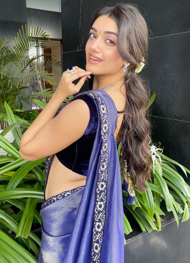 Bhagyashri-Borse-6.jpg 6