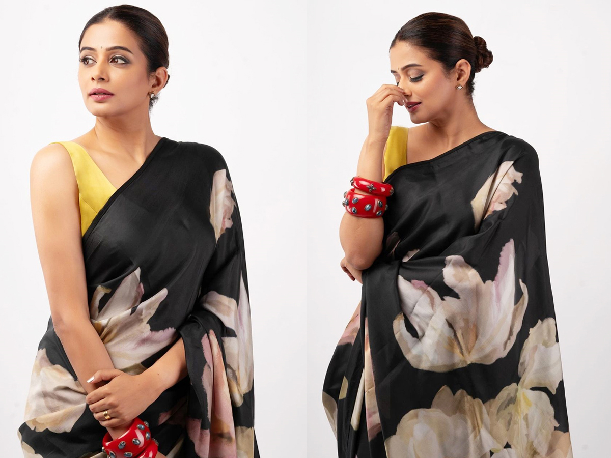 Priyamani.jpg 1