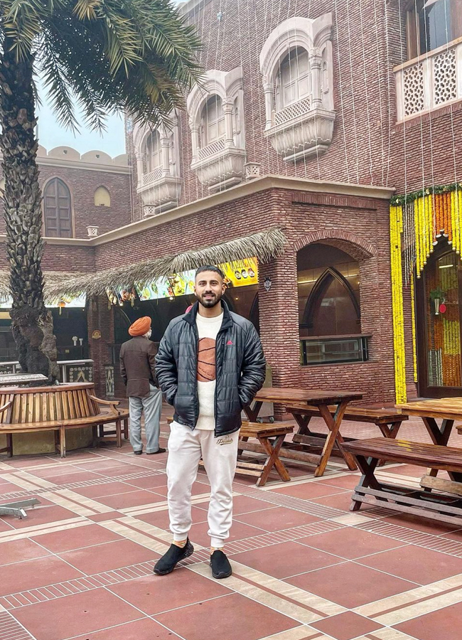 Ramandeep-Singh-16.jpg 19