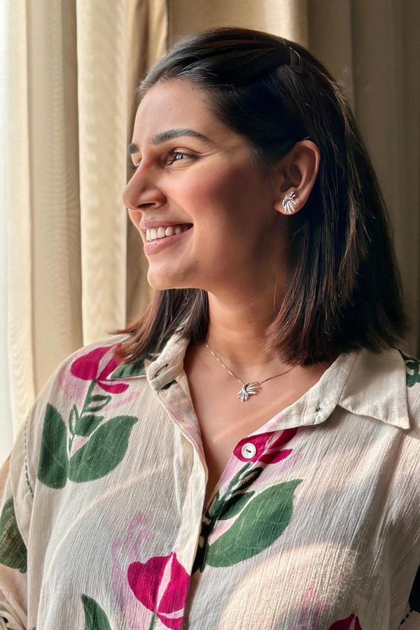 Remember_20this_20beauty_20Team_20India_20Star_20wife_20Photos_20_284_29.jpg 5