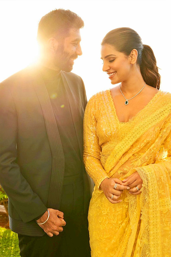 Remember_20this_20beauty_20Team_20India_20Star_20wife_20Photos_20_286_29.jpg 7