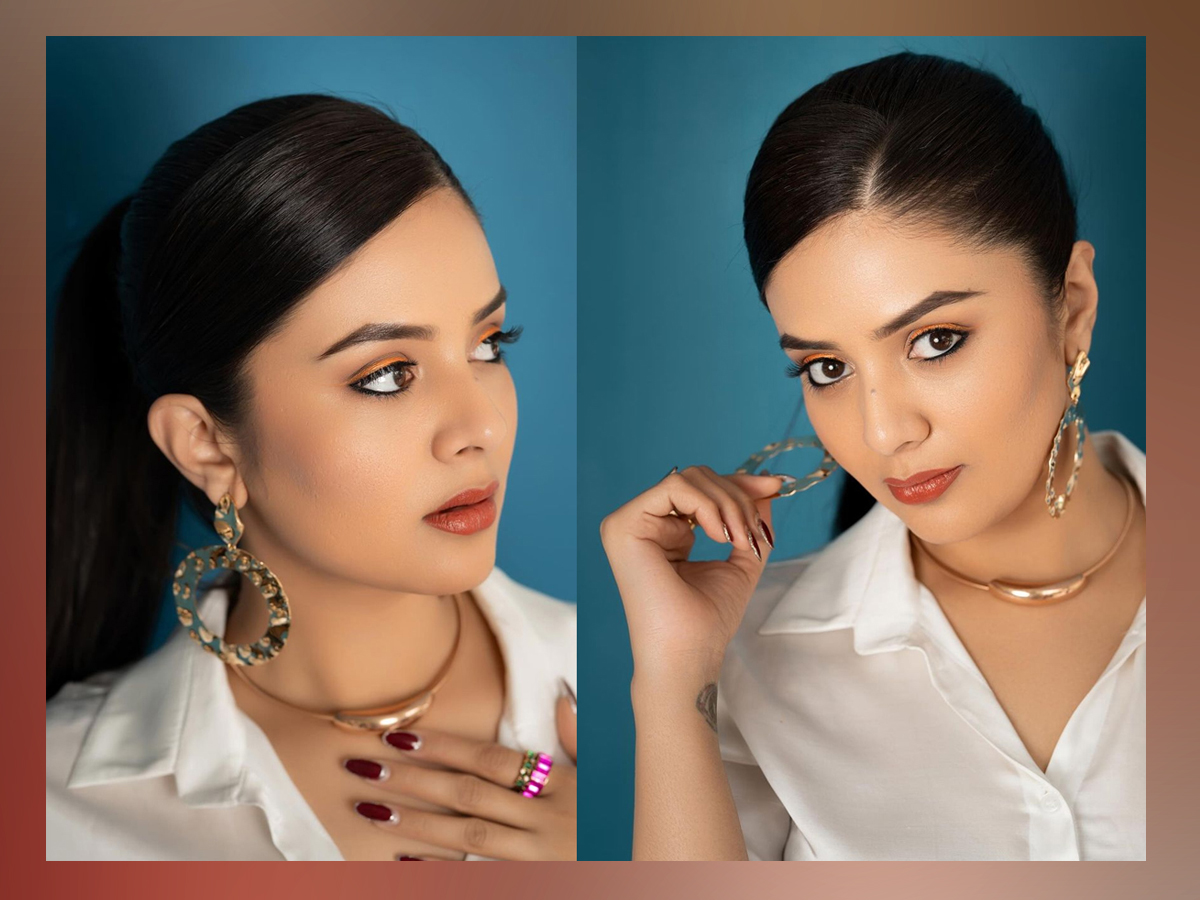 Sreemukhi.jpg 1