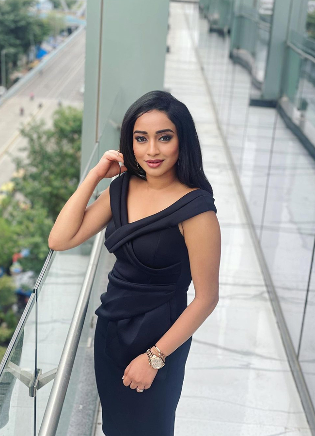 Vindhya-Vishaka-12.jpg 14
