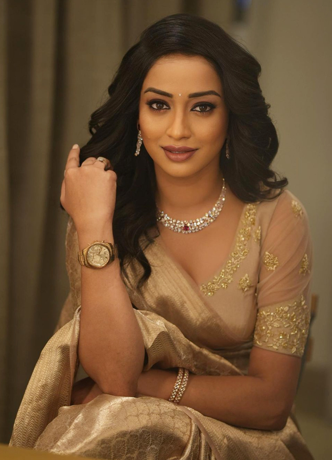 Vindhya-Vishaka-5.jpg 5