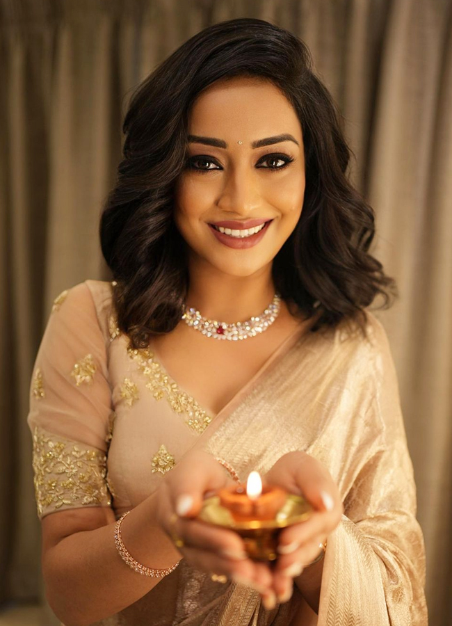 Vindhya-Vishaka-6.jpg 6