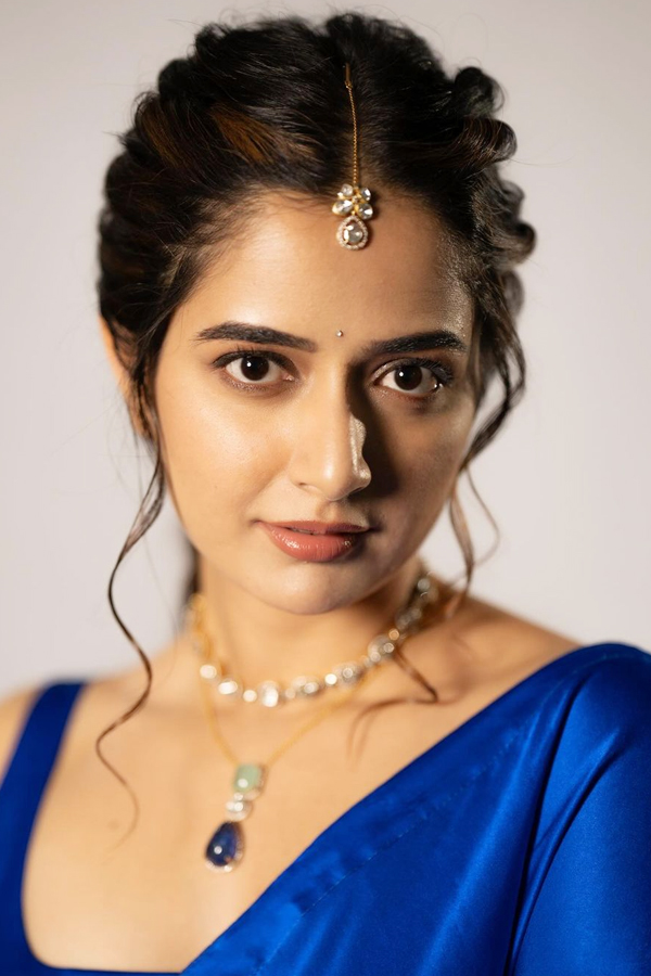 Ashika-Ranganath-10.jpg 11