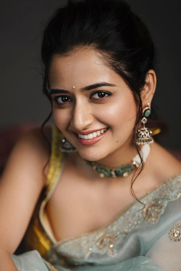 Ashika-Ranganath-14.jpg 15