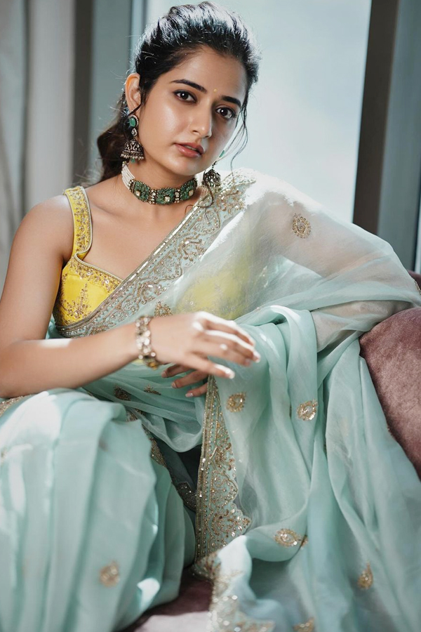 Ashika-Ranganath-18.jpg 19